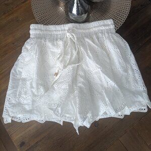 NWOT Lace shorts